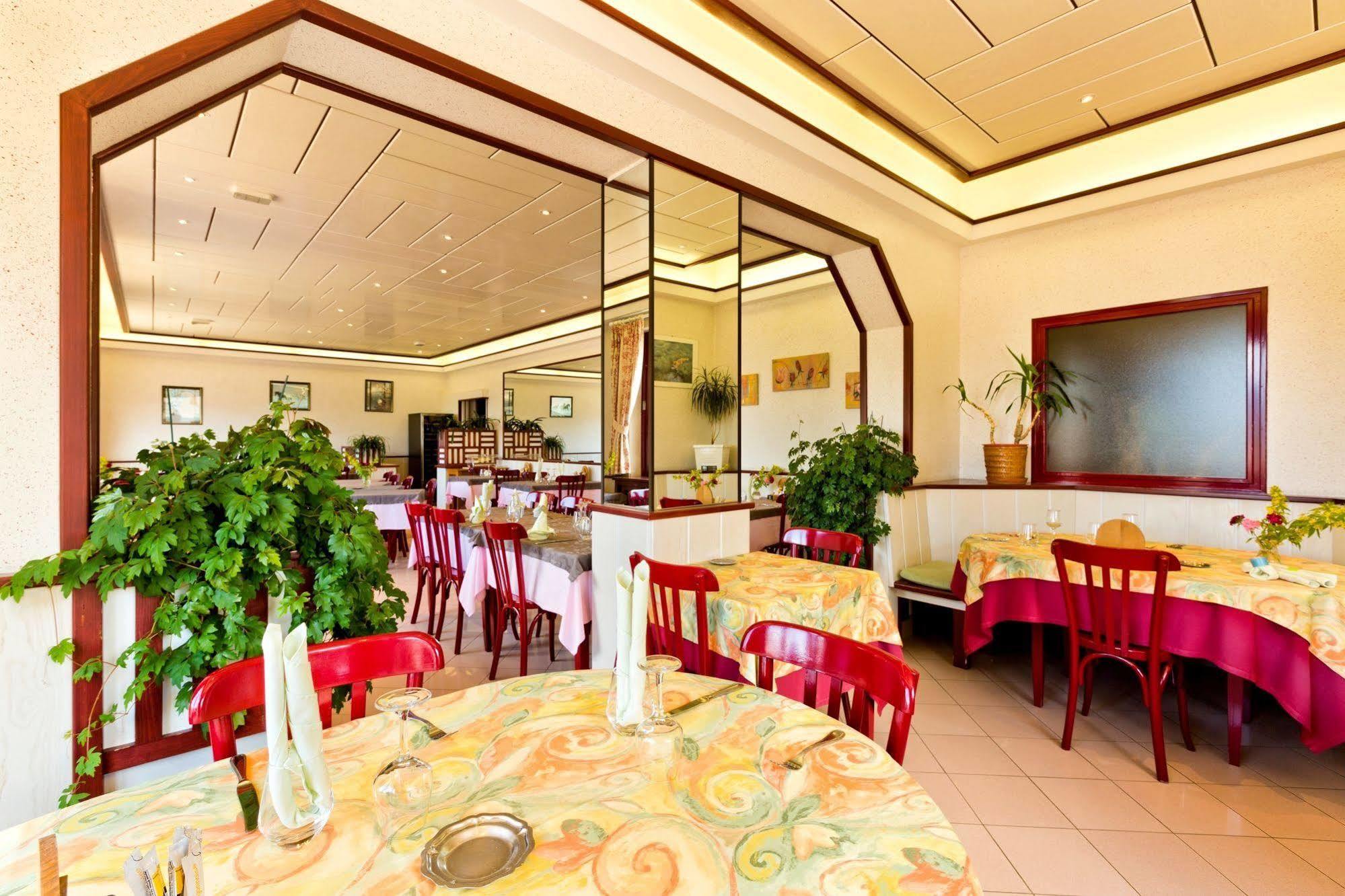 Logis Hotel & Spa Beau-Site Saint-Jean-de-Sixt Exterior foto